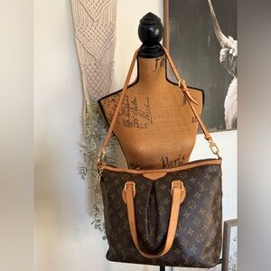 Iconic discontinued Louis Vuitton Palermo PM